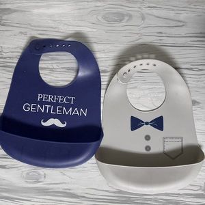 2 Silicone Washable Bibs